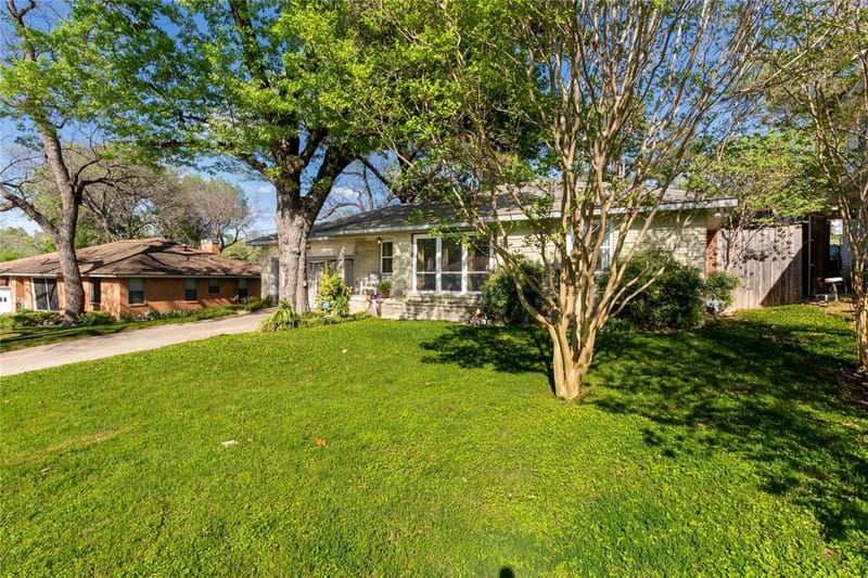 2422 Santa Cruz Drive, Dallas TX 75227 - Photo 33