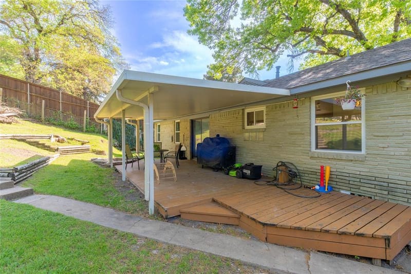 2422 Santa Cruz Drive, Dallas TX 75227 - Photo 25