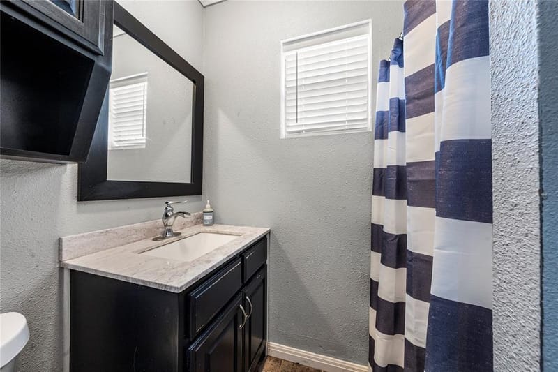 401 Powers Street, Lacy Lakeview TX 76705 - Photo 16