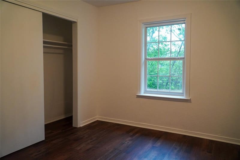 403 N Fairview Street, Keene TX 76059 - Photo 20