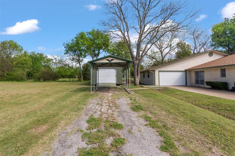529 E Kempner, Mabank TX 75147 - Photo 16