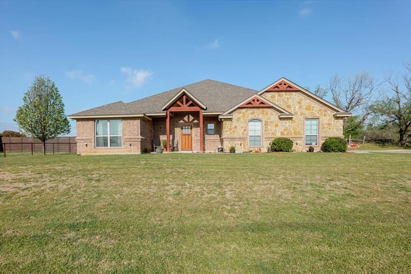 140 Pine Road, Poolville TX 76487 - Photo 2