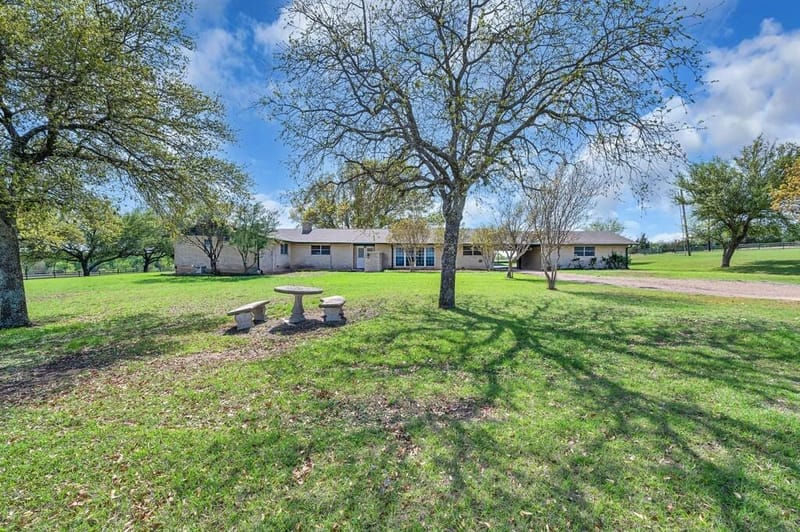 596 Saffle Road, Robinson TX 76706 - Photo 3