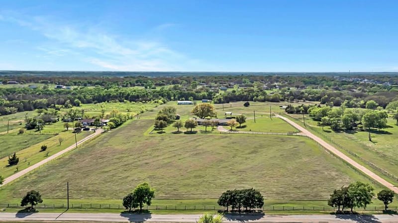596 Saffle Road, Robinson TX 76706 - Photo 35