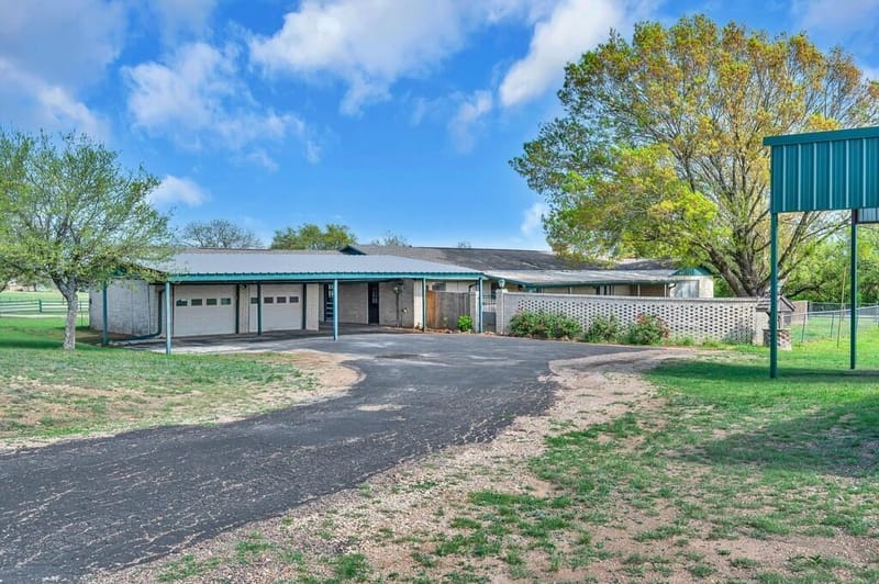 596 Saffle Road, Robinson TX 76706 - Photo 31