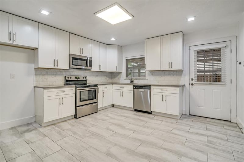 310 Thistle Drive, Garland TX 75043