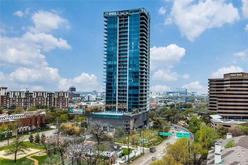 3130 N Harwood Street # 801, Dallas TX 75201 - Photo 35