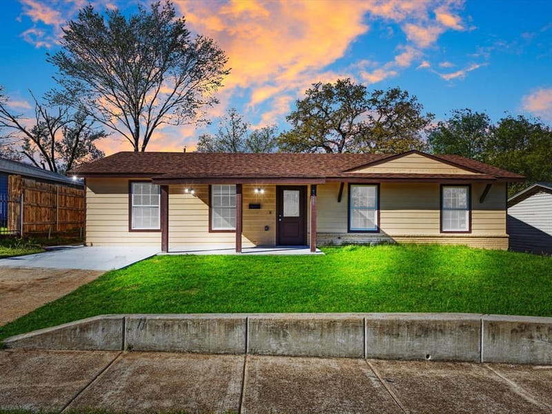 7245 Van Natta Lane, Fort Worth TX 76112 - Photo 2