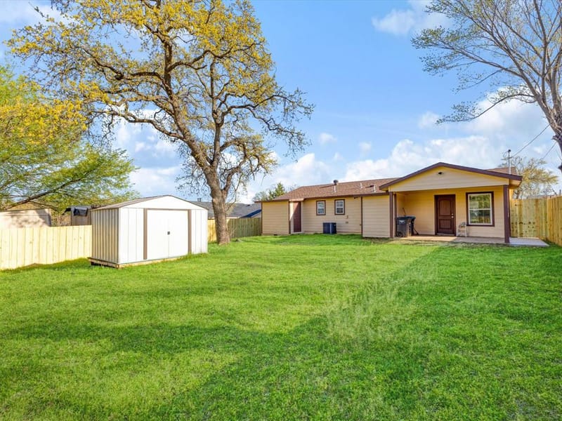 7245 Van Natta Lane, Fort Worth TX 76112 - Photo 21