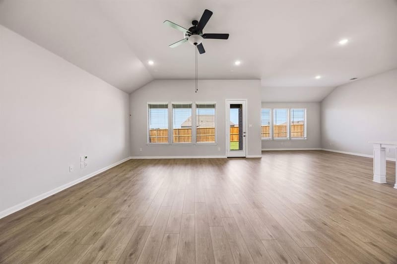 1506 Red Clover Avenue, Van Alstyne TX 75495 - Photo 10