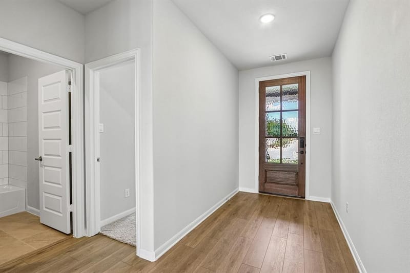 1502 Red Clover Avenue, Van Alstyne TX 75495 - Photo 4