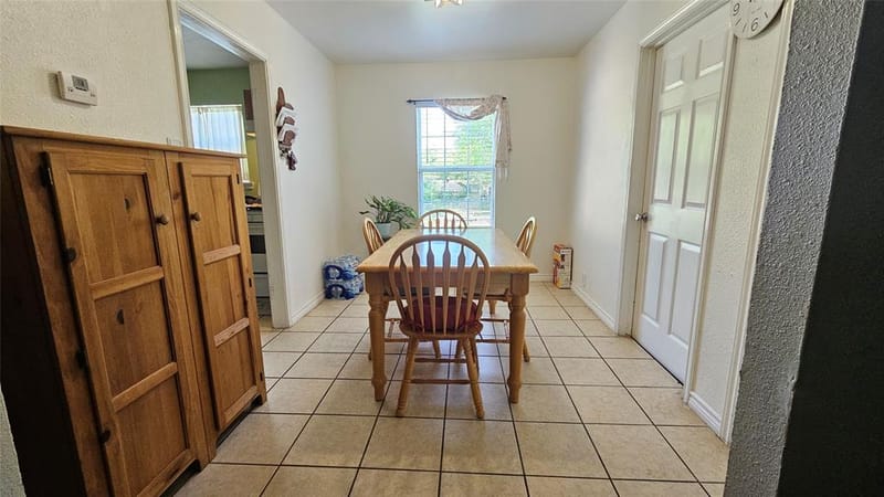 2835 Aster Street, Dallas TX 75211 - Photo 13