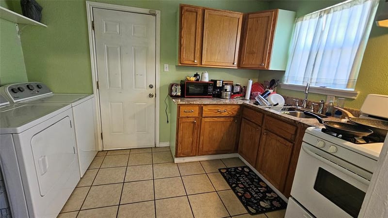2835 Aster Street, Dallas TX 75211 - Photo 10