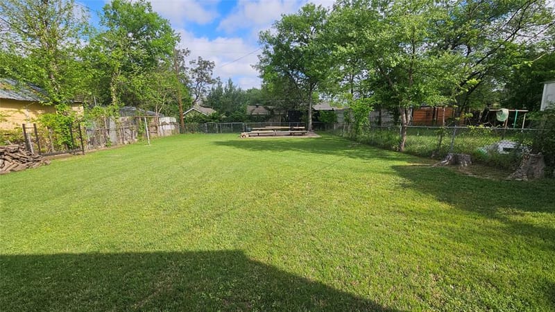 2835 Aster Street, Dallas TX 75211 - Photo 29