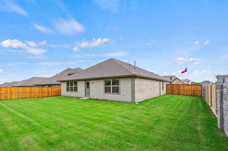 556 Stone Hollow Drive, Van Alstyne TX 75495 - Photo 27