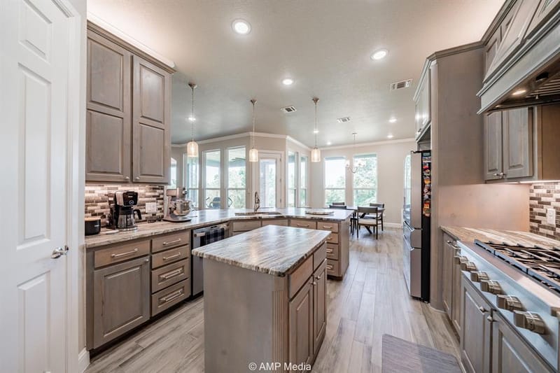 408 Lake Arbor Drive, Weatherford TX 76088 - Photo 23