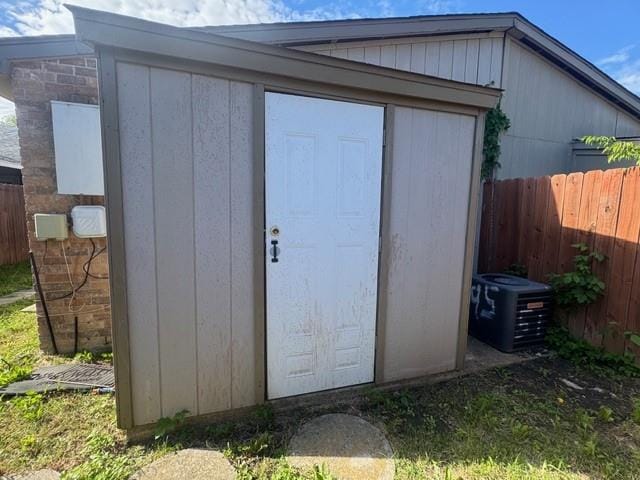 9551 Gonzales Drive, Dallas TX 75227 - Photo 18