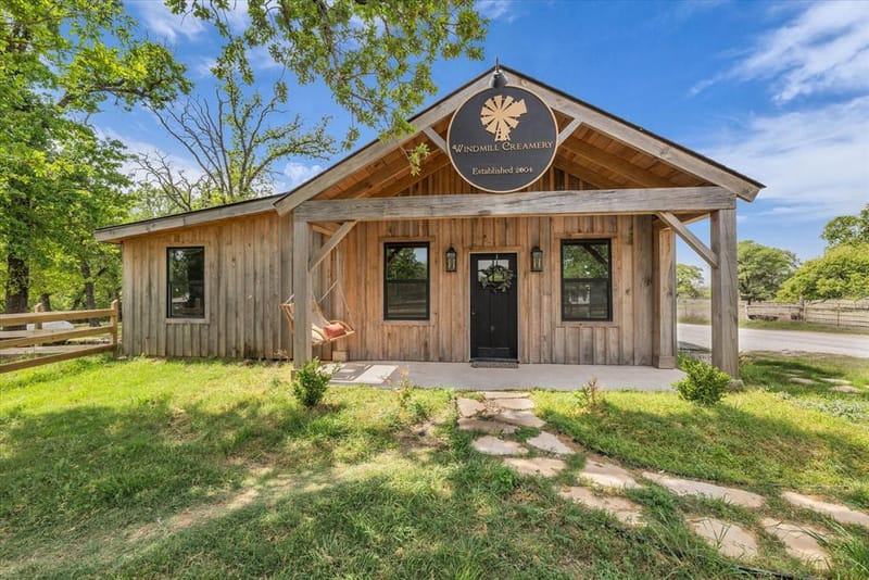 261 Windmill Lane, Waco TX 76705 - Photo 24