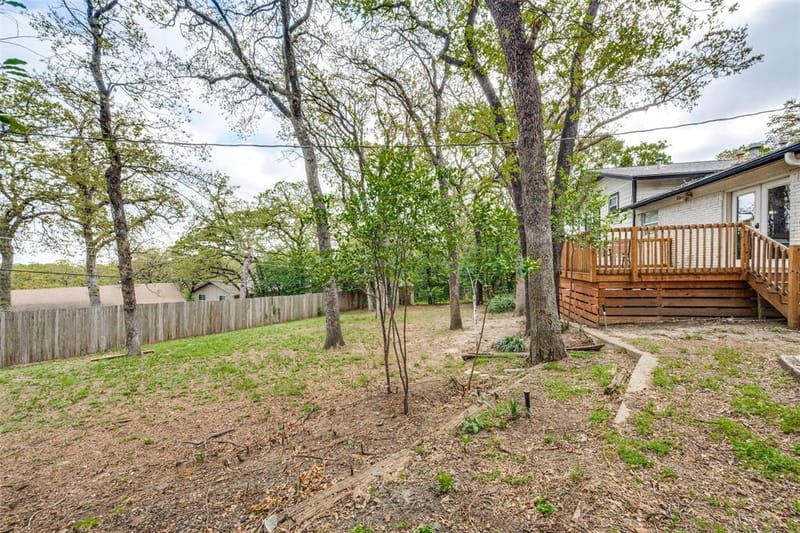 2705 Black Oak Lane, Arlington TX 76012 - Photo 23