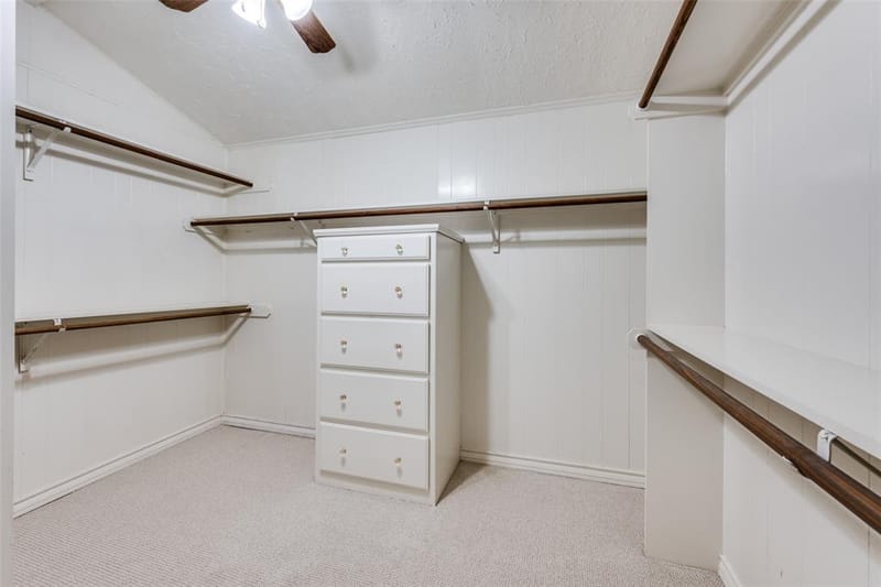 2705 Black Oak Lane, Arlington TX 76012 - Photo 15