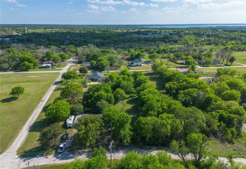 501 W Washington Avenue, Whitney TX 76692 - Photo 13