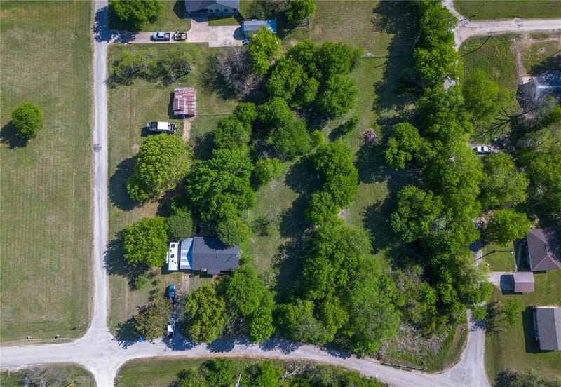 501 W Washington Avenue, Whitney TX 76692 - Photo 15