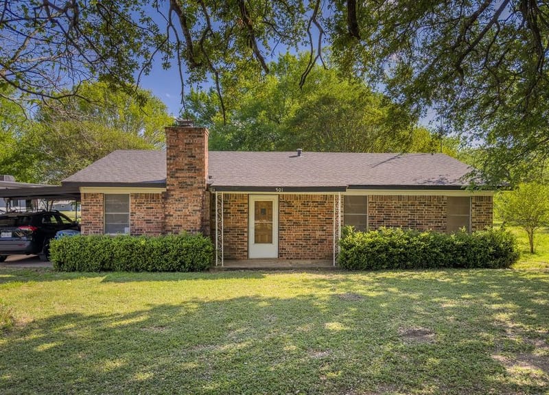 501 W Washington Avenue, Whitney TX 76692 - Photo 11