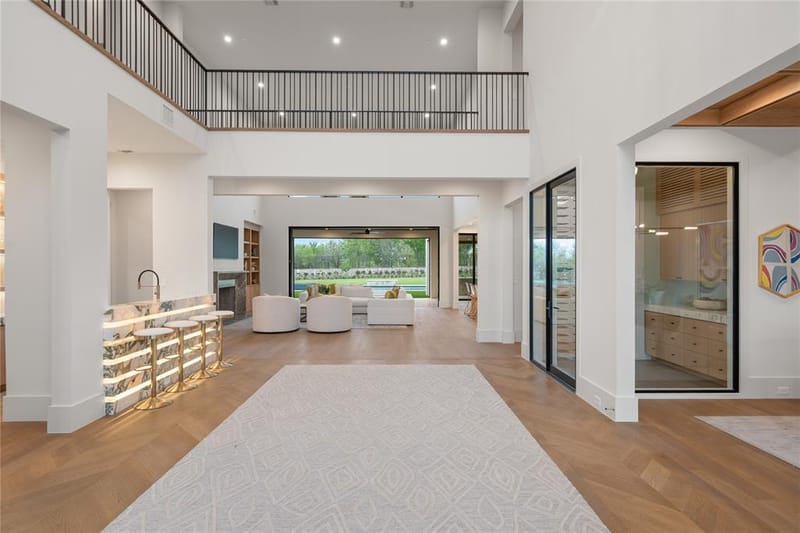 1194 Courtland Drive, Frisco TX 75034 - Photo 3