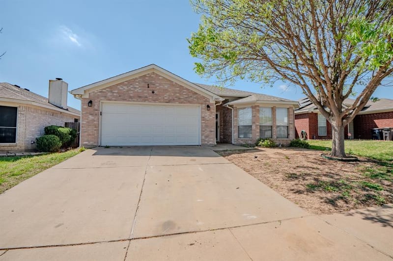 2401 Kelton Street, Fort Worth TX 76133