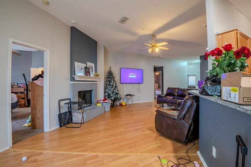 2401 Kelton Street, Fort Worth TX 76133 - Photo 4