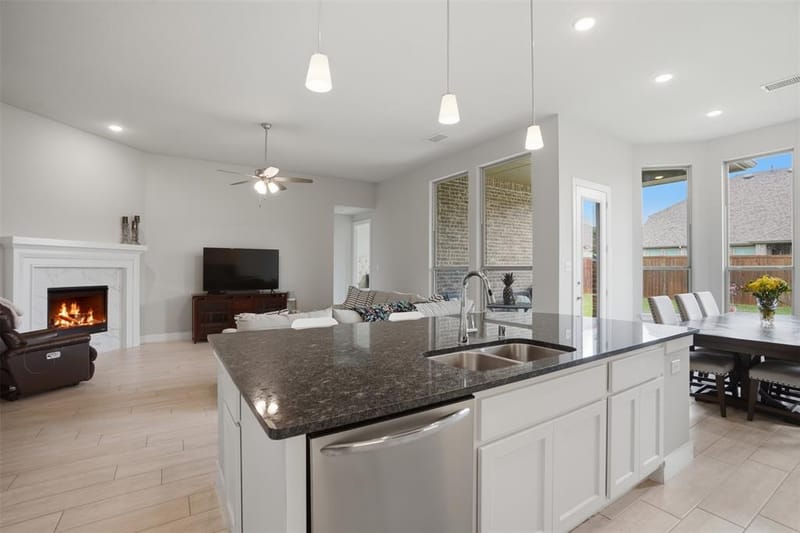 1429 Eclipse Road, Aubrey TX 76227 - Photo 3