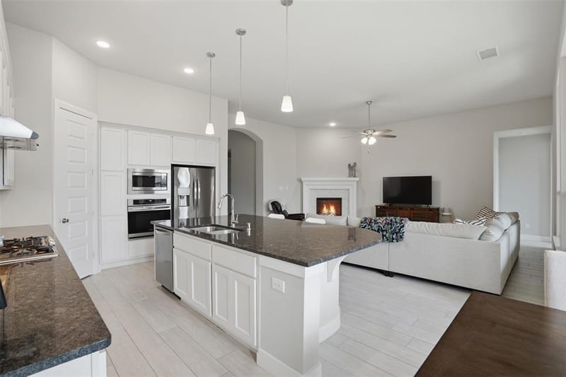 1429 Eclipse Road, Aubrey TX 76227 - Photo 10