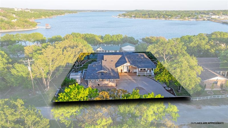 9014 Mesa View Road, Brownwood TX 76801 - Photo 2