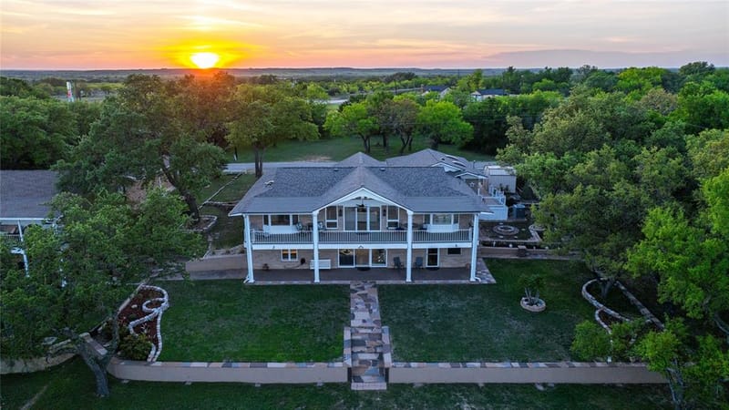9014 Mesa View Road, Brownwood TX 76801 - Photo 3
