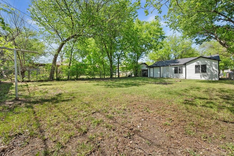 8225 Carlos Street, White Settlement TX 76108 - Photo 26