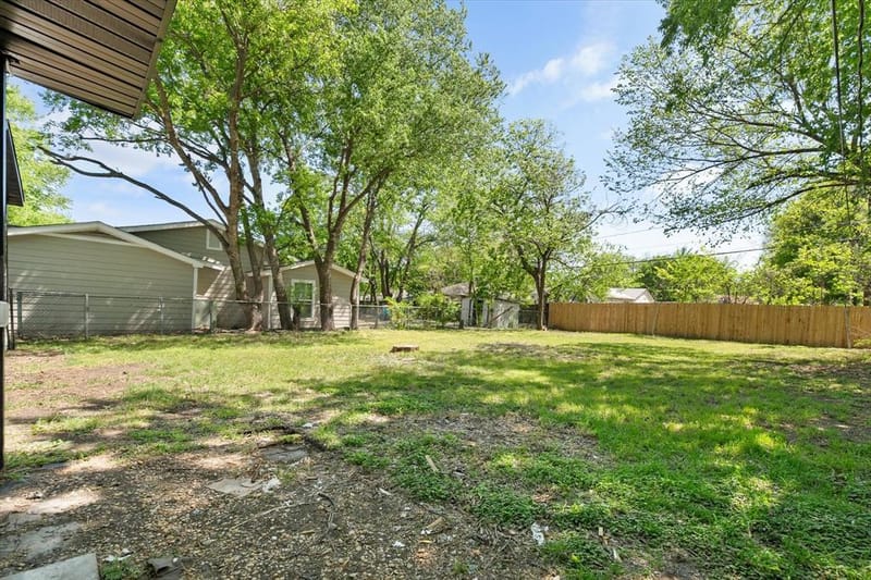 8225 Carlos Street, White Settlement TX 76108 - Photo 22