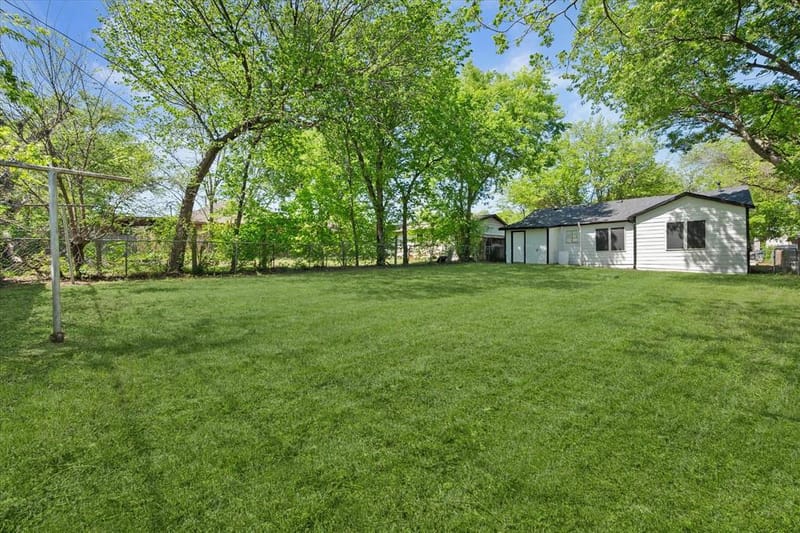 8225 Carlos Street, White Settlement TX 76108 - Photo 21
