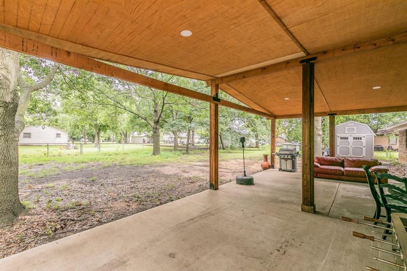 904 SHERMAN Street, Tioga TX 76271 - Photo 13