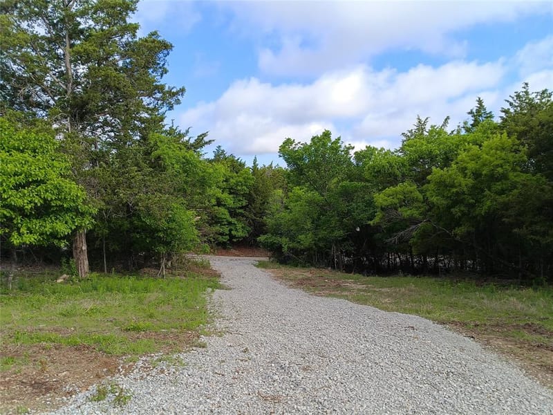 700 Woodhaven Drive, Springtown TX 76082 - Photo 10