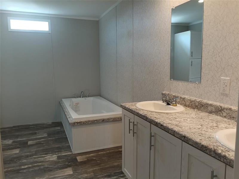 700 Woodhaven Drive, Springtown TX 76082 - Photo 15