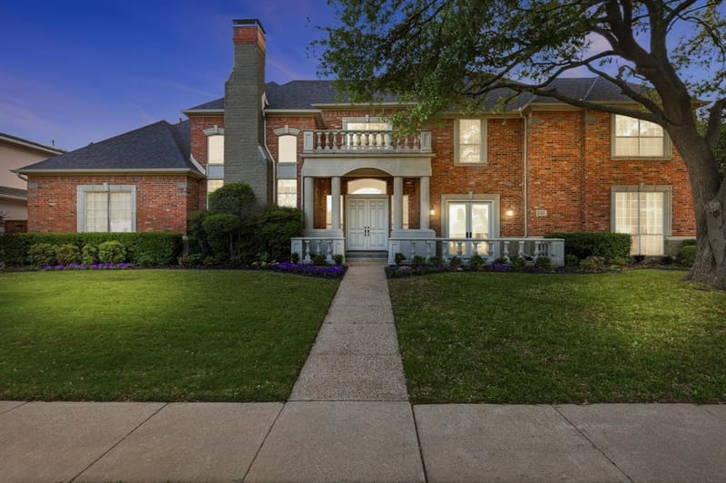 17431 Woods Edge Drive, Dallas TX 75287 - Photo 2