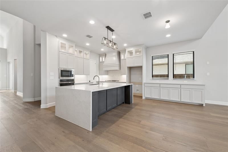 8613 Hawthorn Drive, The Colony TX 75056 - Photo 8