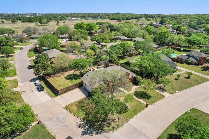 813 Saratoga Drive, Southlake TX 76092 - Photo 6