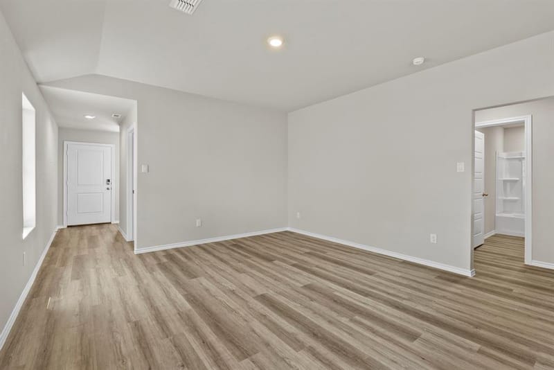 504 Marsh Street, Cleburne TX 76033 - Photo 6