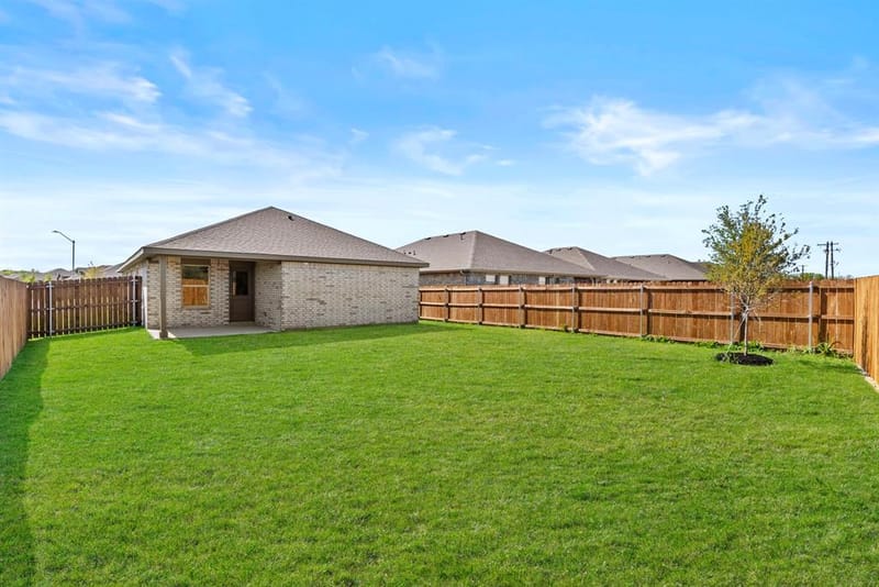 504 Marsh Street, Cleburne TX 76033 - Photo 22