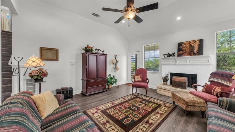 604 Holiday Hills Drive, Mineral Wells TX 76067 - Photo 16