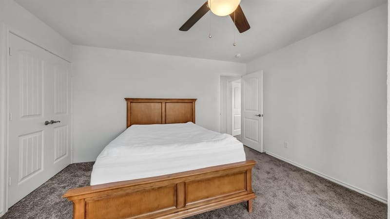 604 Holiday Hills Drive, Mineral Wells TX 76067 - Photo 28