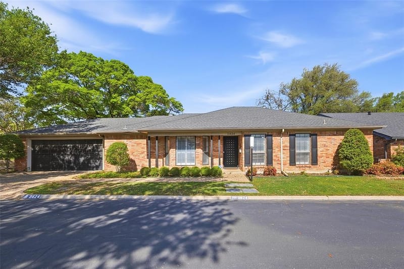 3824 Brookhaven Circle, Fort Worth TX 76109 - Photo 3