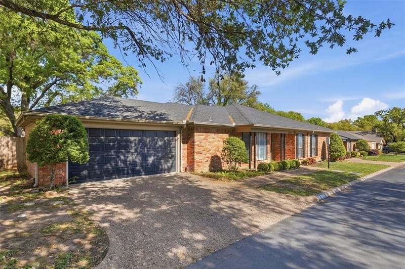 3824 Brookhaven Circle, Fort Worth TX 76109 - Photo 32