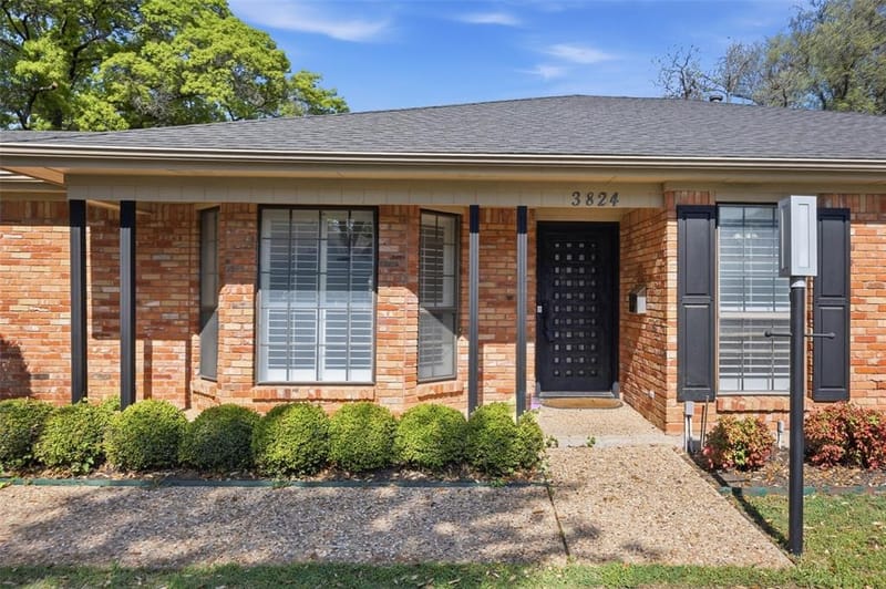 3824 Brookhaven Circle, Fort Worth TX 76109 - Photo 4